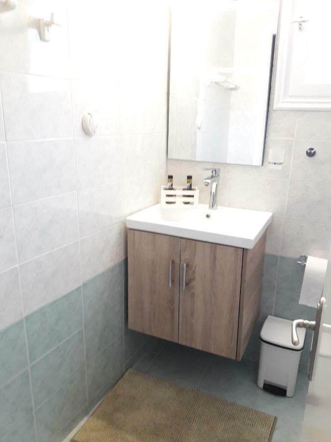 Manolia Apartments Ипсос Экстерьер фото